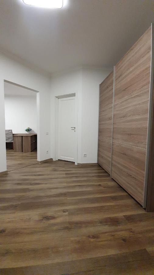 Lux Апартаменты В Киеве Kyiv Exterior foto