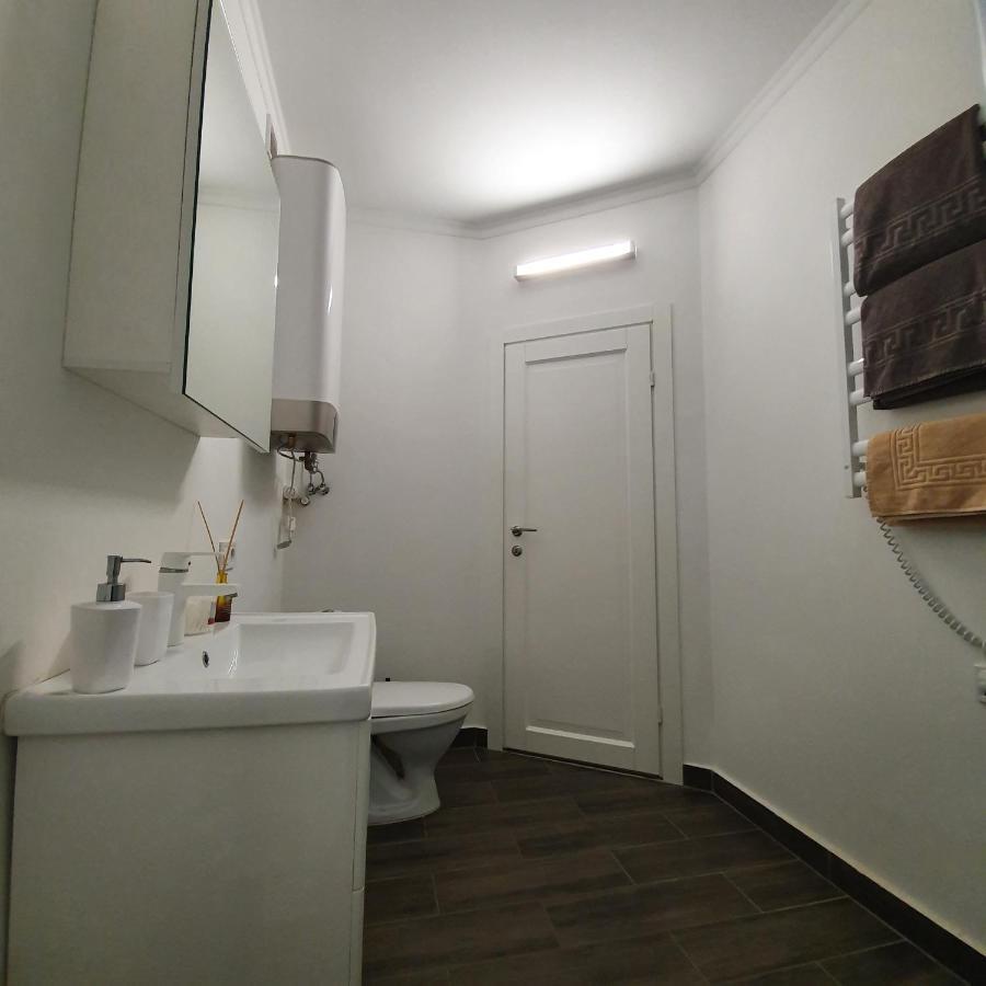 Lux Апартаменты В Киеве Kyiv Exterior foto