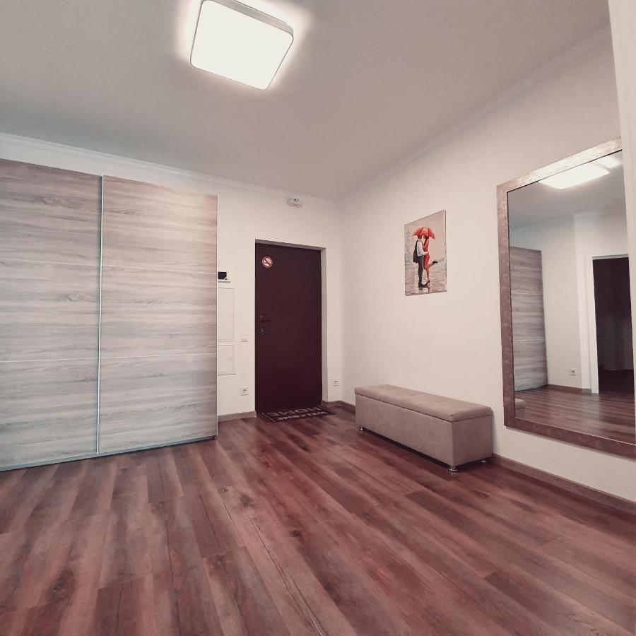 Lux Апартаменты В Киеве Kyiv Exterior foto